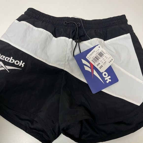 CL V REEBOK SHORT - Picture 4 of 5